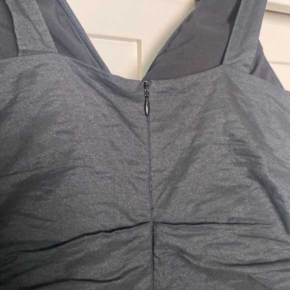 NICOLE MILLER BLACK RUSHED FITTED PLUNGING NECKLINE COCKTAIL DRESS SIZE 4🌟EUC🌟 - Picture 7 of 14